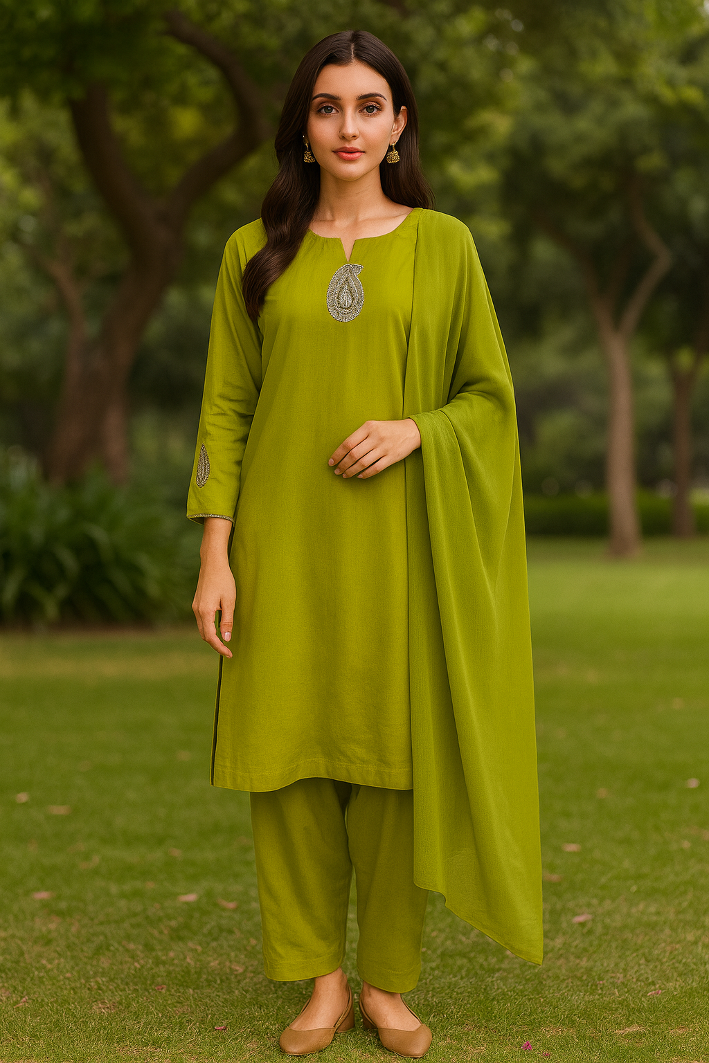 URG:20P  3Pcs lawn suit with tilla paisley patches on front and sleeves