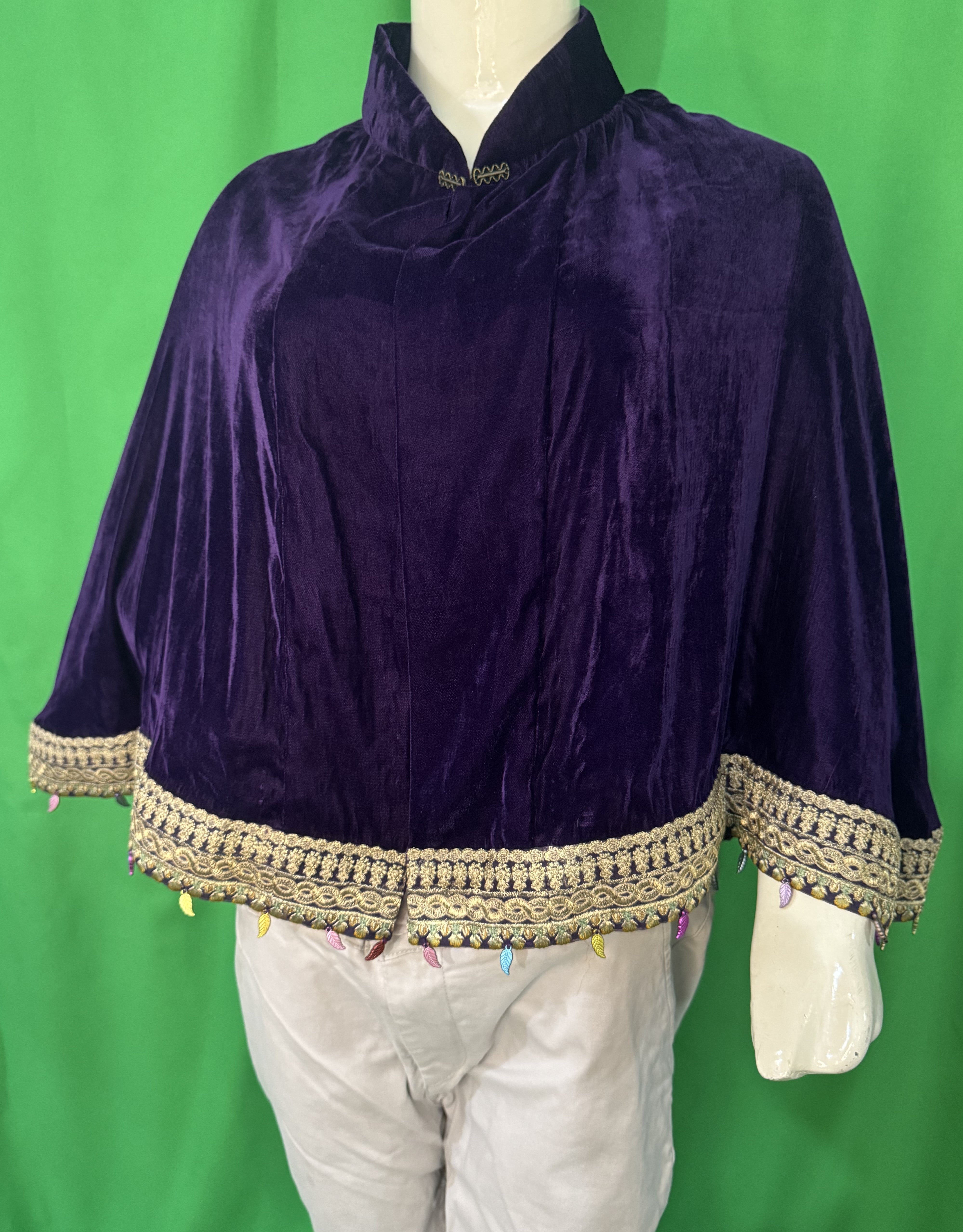 VEL: 9 1Pc: Velvet Ponchos