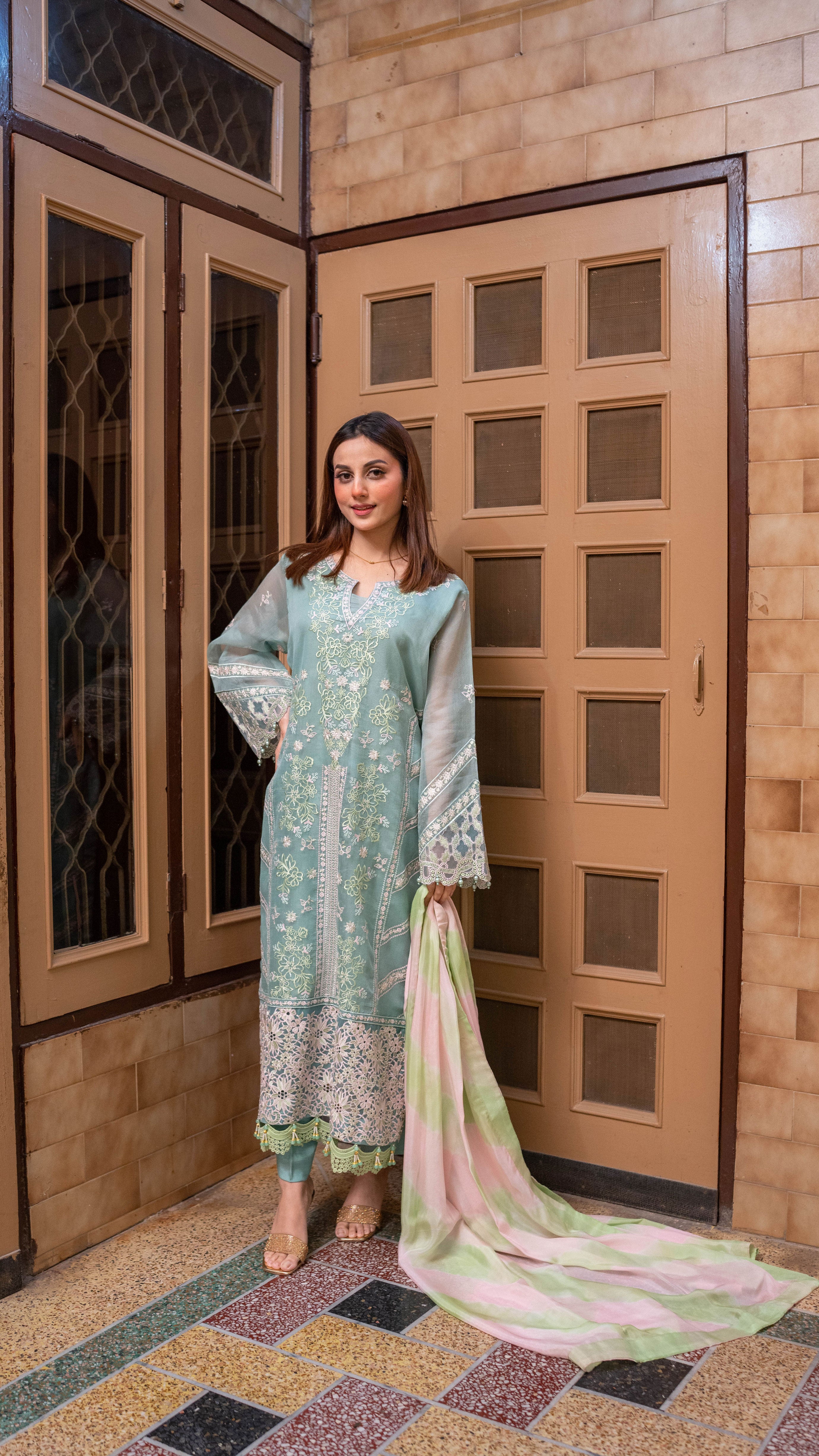 UED-3 Sage green 3Pcs embroidered suit