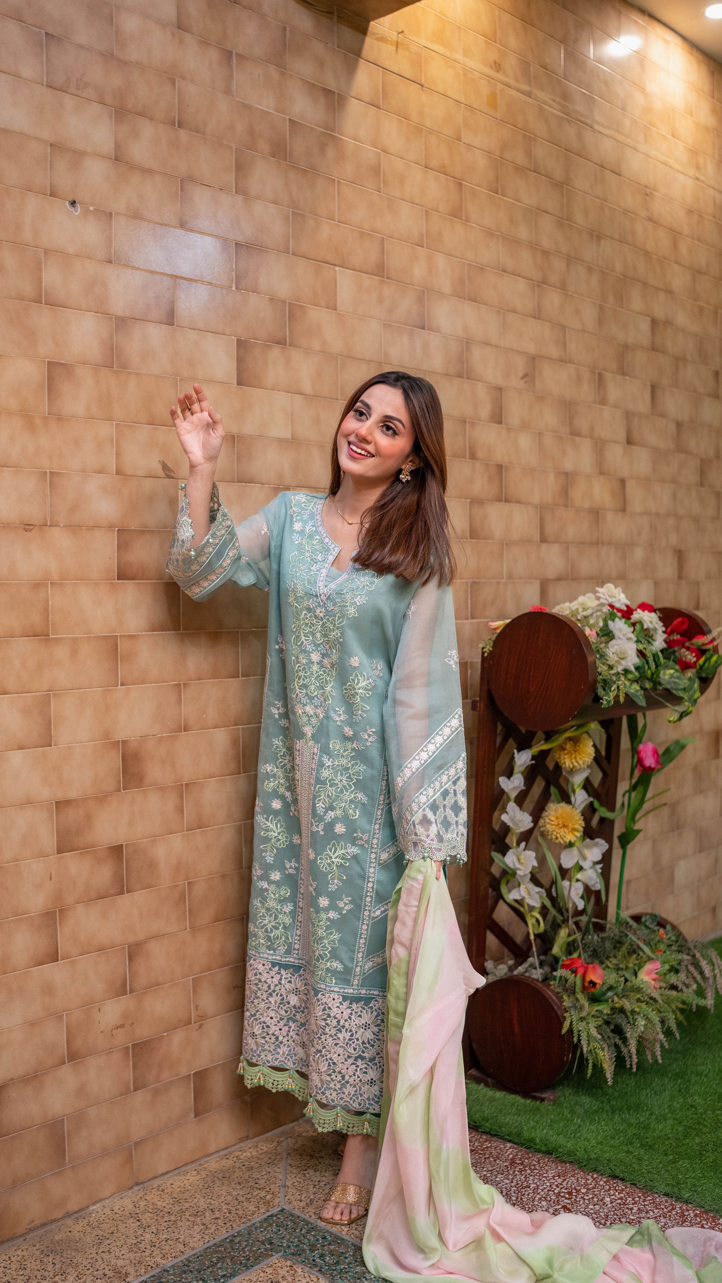 UED-3 Sage green 3Pcs embroidered suit