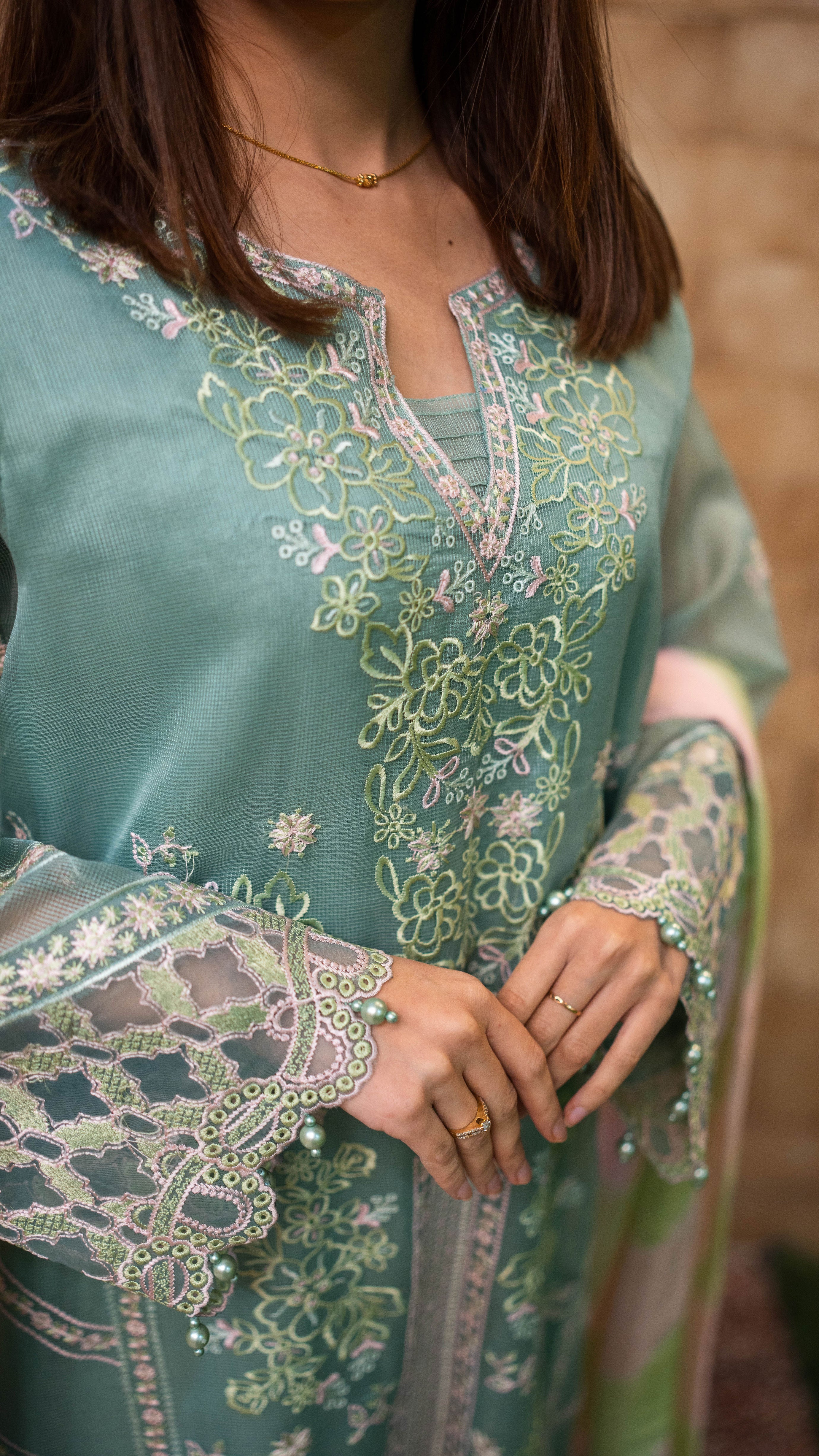 UED-3 Sage green 3Pcs embroidered suit